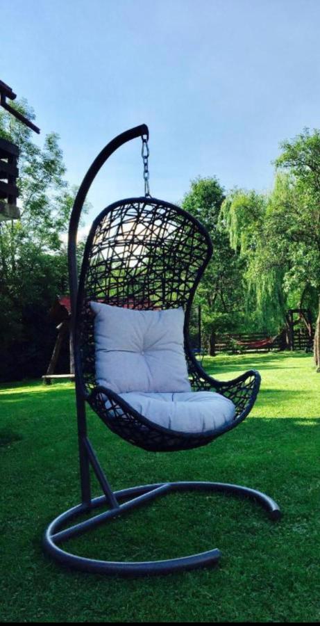Garden Retreat (Adults Only) Hotel Bran  Bagian luar foto