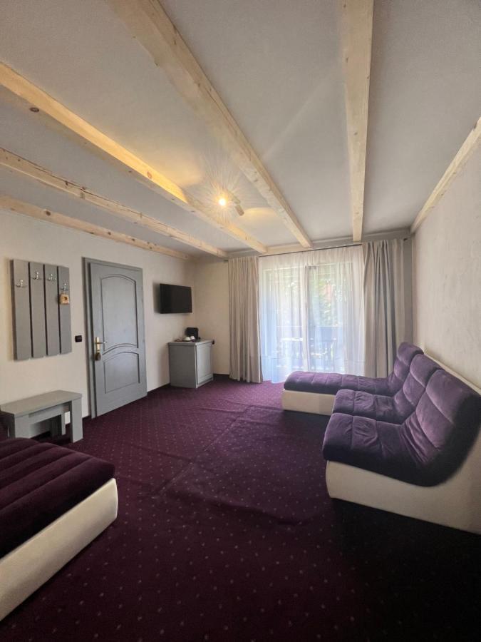 Garden Retreat (Adults Only) Hotel Bran  Bagian luar foto