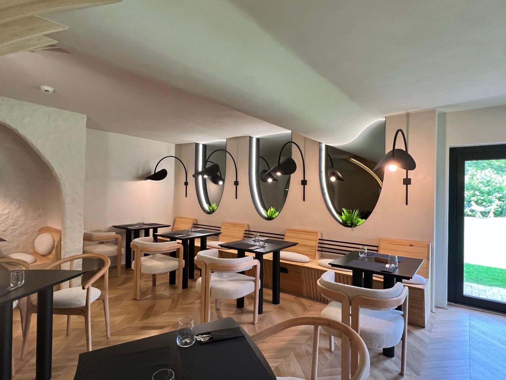 Garden Retreat (Adults Only) Hotel Bran  Bagian luar foto