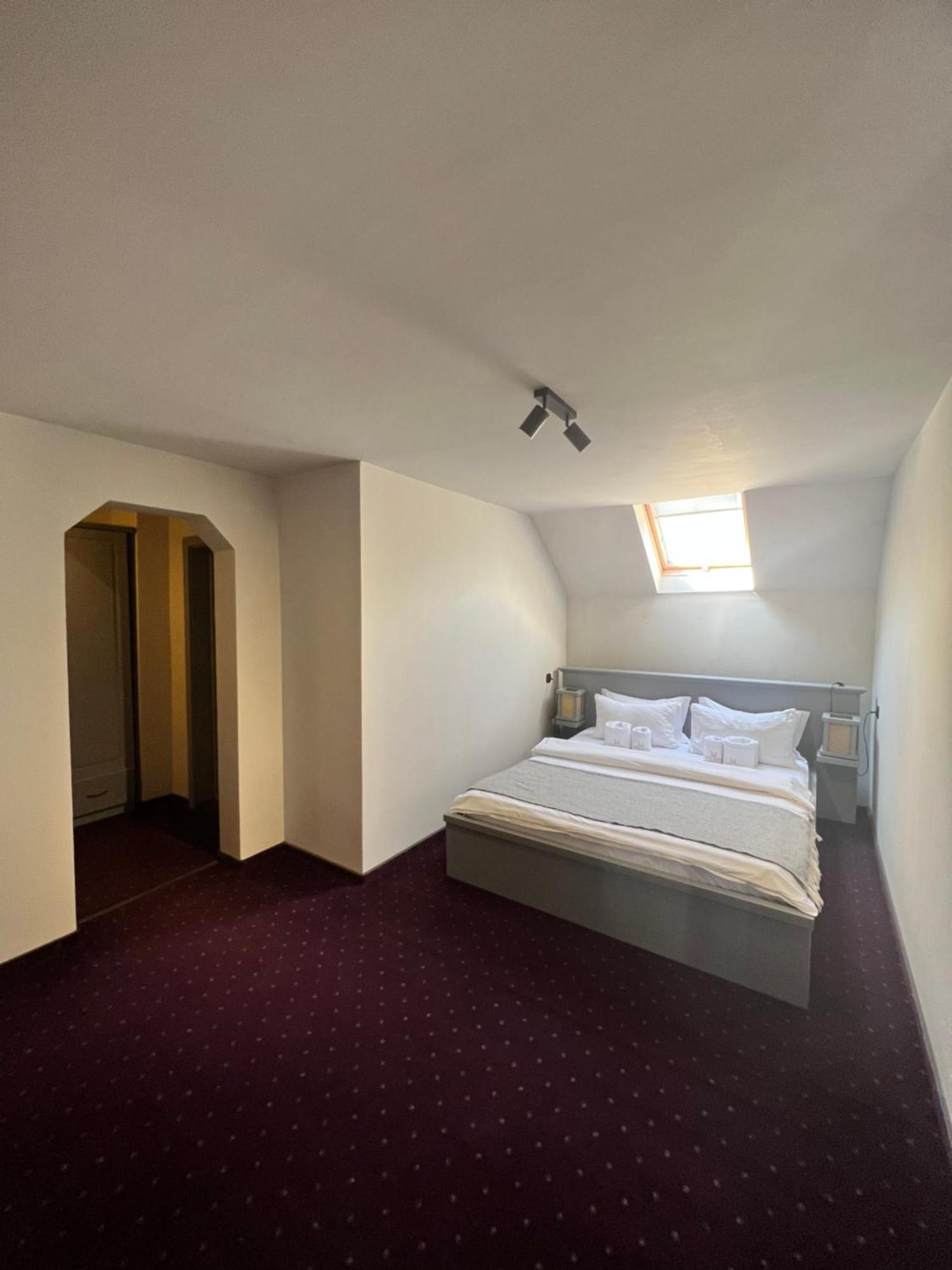 Garden Retreat (Adults Only) Hotel Bran  Bagian luar foto