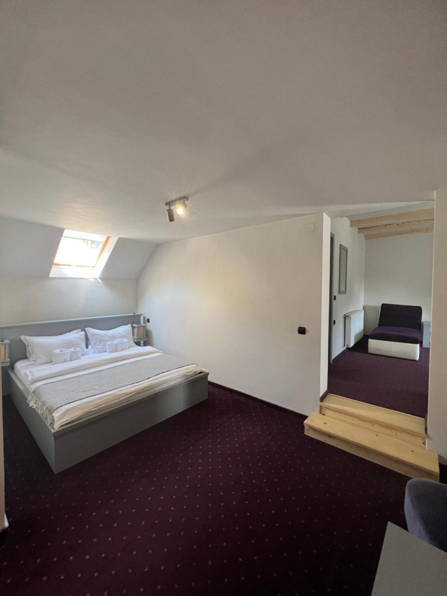 Garden Retreat (Adults Only) Hotel Bran  Bagian luar foto